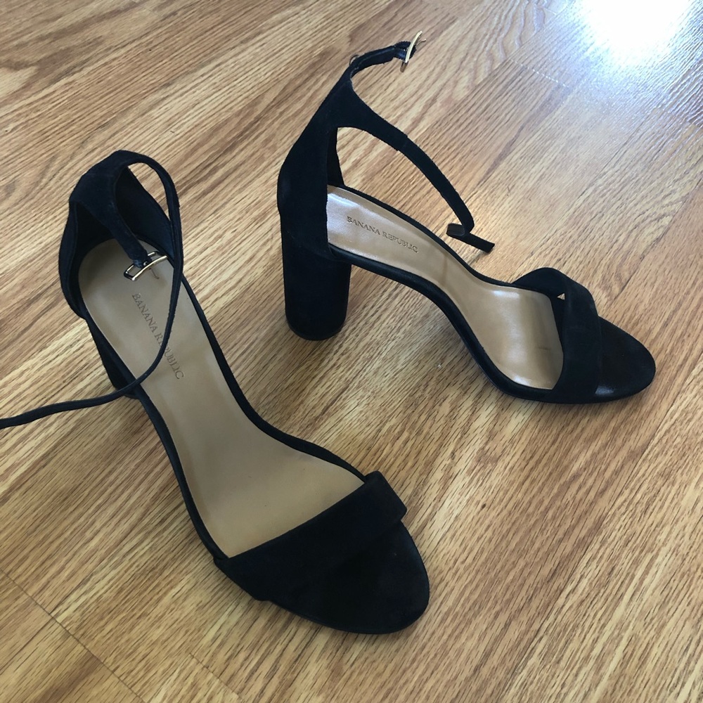 Banana republic heels